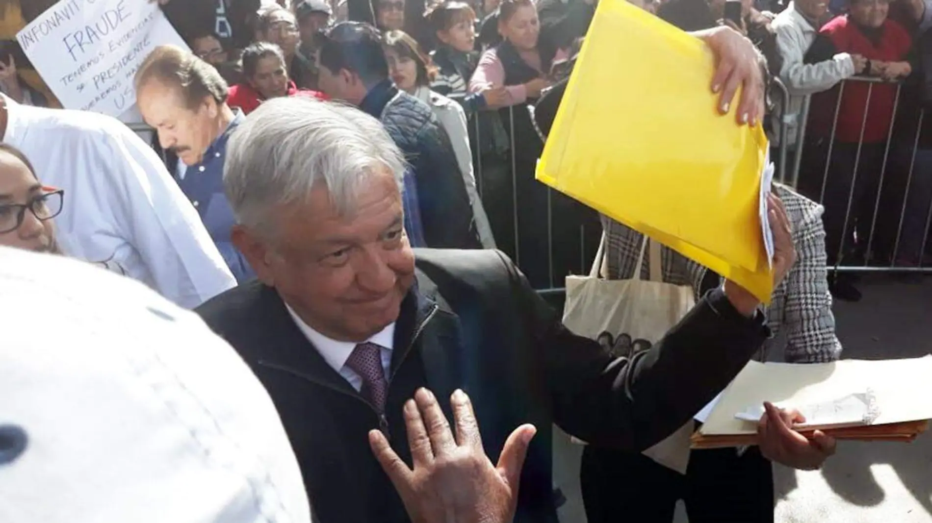 j17 AMLO